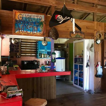 Guanaja Backpackers Hostel Exterior photo